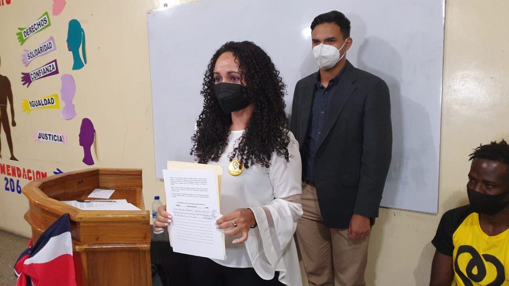 Conversamos con Zoraida Cedeno candidata a diputada del Frente Amplio