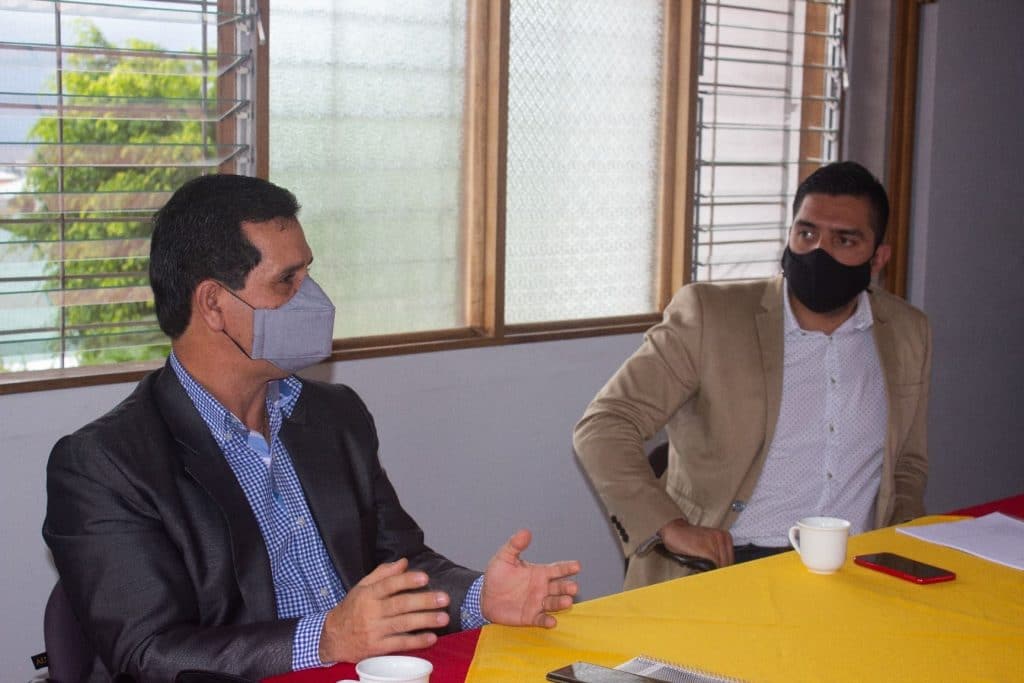 Hernan Solano propone reformar la constitucion politica