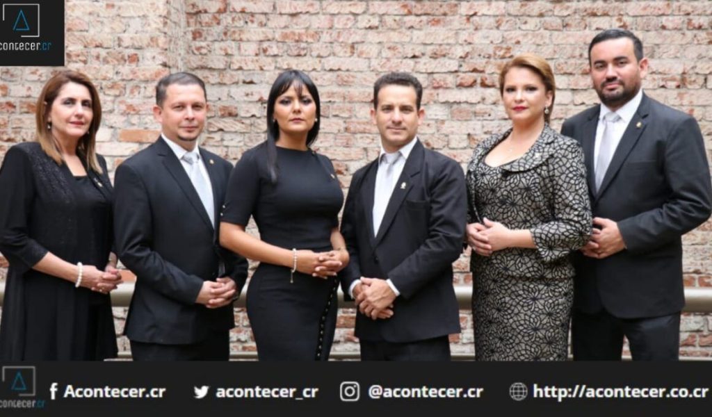 Nueva Republica presenta mocion para declarar Dia Nacional de Union y Oracion