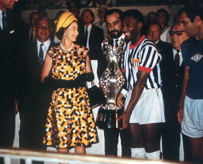 La reina Isabel con personajes históricos 5 Reina Isabel con