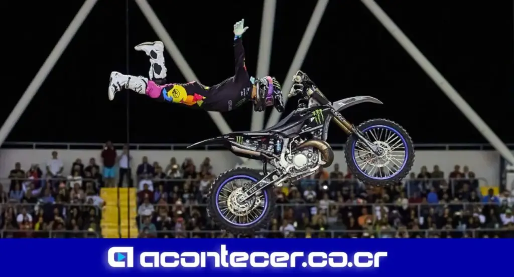 X-Knights 2025 espectáculo acrobático en el Estadio Nacional de Costa Rica