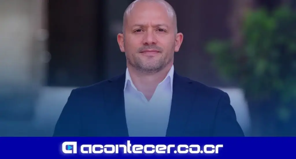 Miguel Guillén político costarricense hablando sobre sus ideales y postura política
