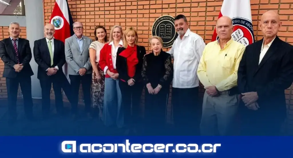 Gloria Navas en acto del Colegio de Abogados de Costa Rica, Comisión de Crimen Organizado y Ciberseguridad | comisión crimen organizado colegio abogados, Gloria Navas nueva función, ciberseguridad Costa Rica