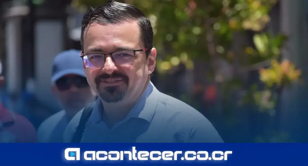 José María Villalta, jefe de fracción del Frente Amplio, en conferencia de prensa tras resolución de presunto acoso sexual en Asamblea Legislativa de Costa Rica | acoso sexual Asamblea Legislativa, resolución acoso sexual Costa Rica, Pueblo Soberano acusación