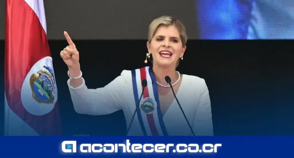 Presidenta Laura Fernández Delgado en Casa Presidencial durante reunión con fracciones legislativas | Laura Fernández fracciones legislativas, reuniones Casa Presidencial oposición, agenda legislativa Costa Rica