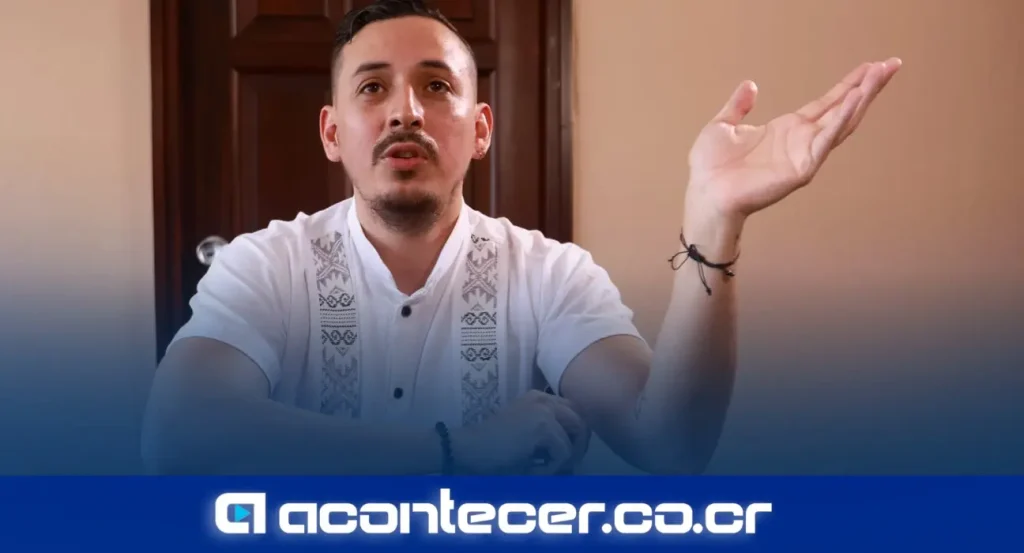 Ariel Robles Barrantes, exdiputado del Frente Amplio y excandidato presidencial, durante pronunciamiento sobre el proyecto de armonización eléctrica