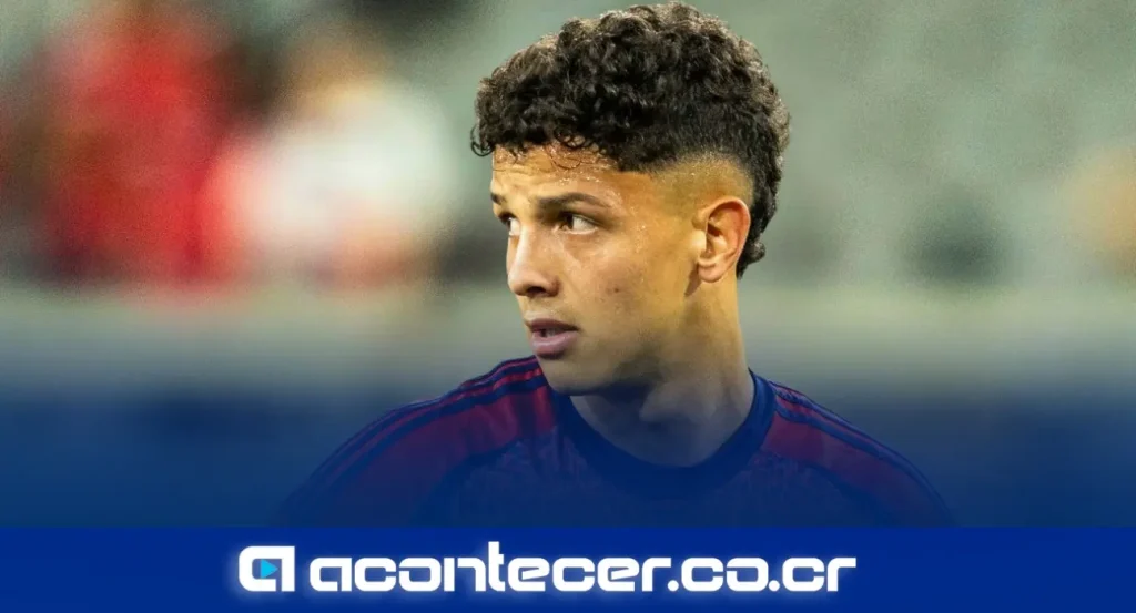 Warren Madrigal durante un partido con Nashville SC en la MLS