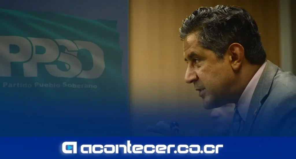 Diputado Nogui Acosta, jefe de fracción del Partido Pueblo Soberano, durante reunión en la Asamblea Legislativa de Costa Rica
