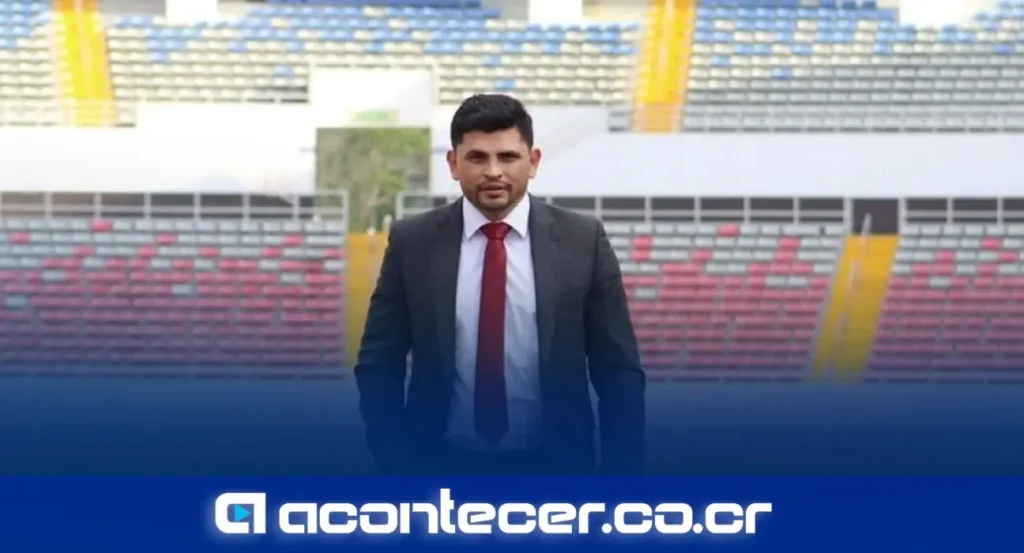 Royner Mora, diputado y exministro de Deportes de Costa Rica, durante intervención en la Asamblea Legislativa sobre patrocinio de bebidas alcohólicas en el deporte nacional