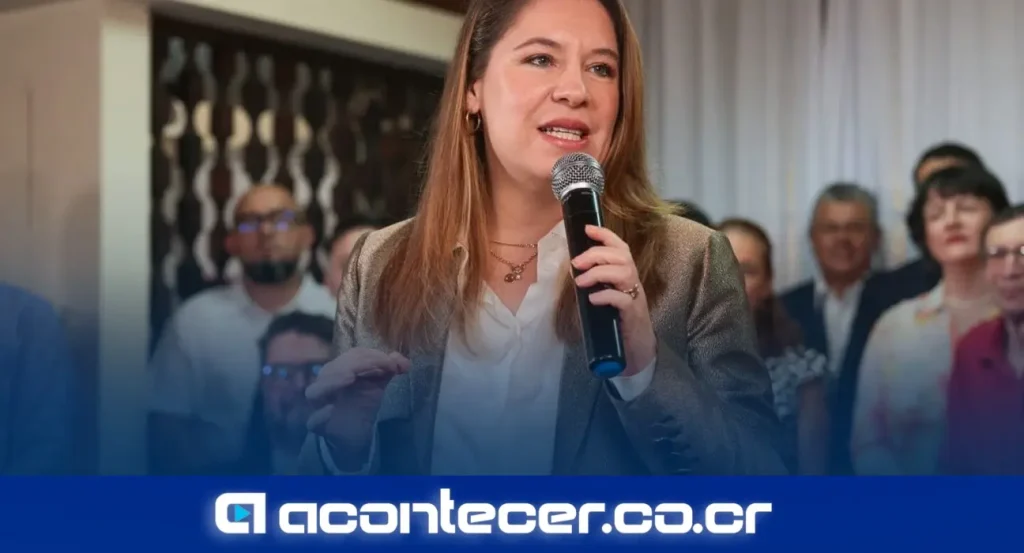 Claudia Dobles Camargo, diputada unipersonal de la coalición Agenda Ciudadana, durante declaraciones sobre el paquete de seguridad del Gobierno de Laura Fernández.