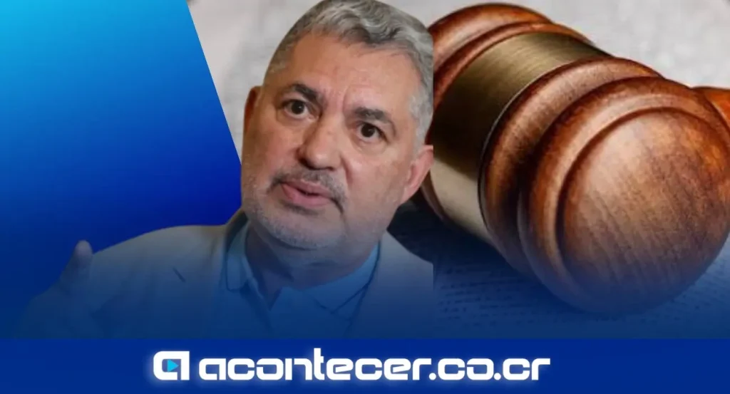José Miguel Villalobos Umaña, diputado por Alajuela de la fracción Pueblo Soberano, durante entrevista en Multimedios