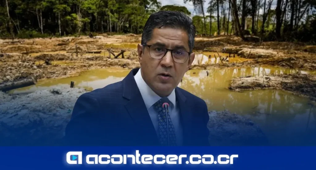 Diputado Nogui Acosta Jaén, jefe de fracción de Pueblo Soberano, durante declaraciones sobre la crisis en Crucitas