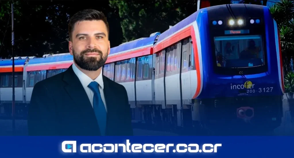 Tren de pasajeros de INCOFER en una estación de Costa Rica