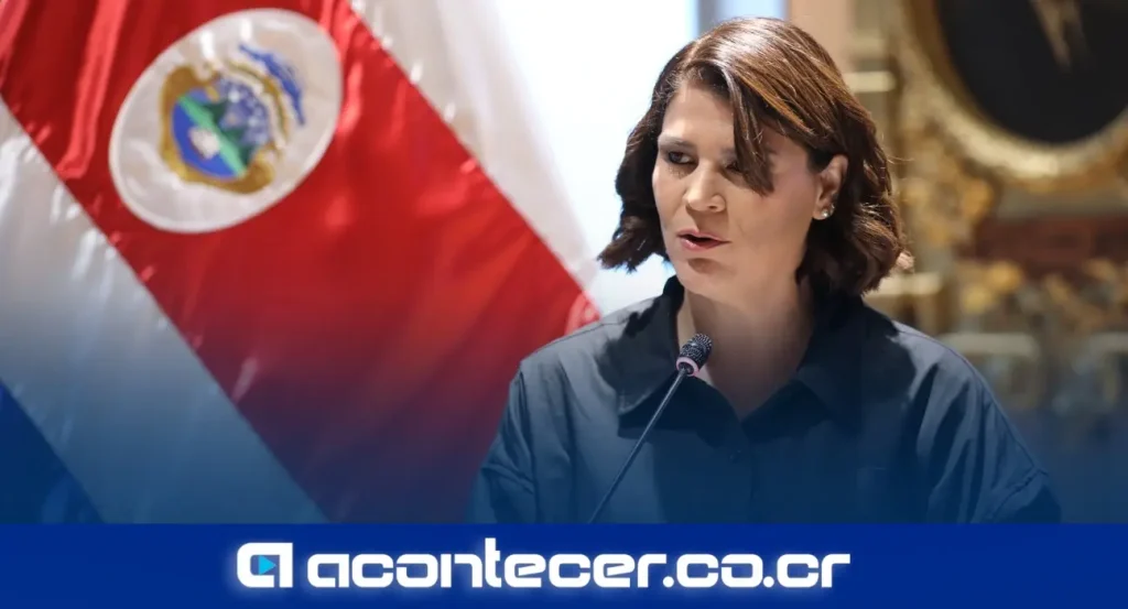 Diputada Cindy Blanco durante el espacio de control político en la Asamblea Legislativa de Costa Rica