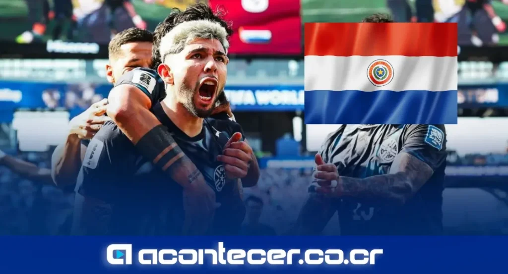 Jugadores de la selección de Paraguay celebran la clasificación tras eliminar a Alemania en tanda de penales en el Gillette Stadium de Boston durante el Mundial