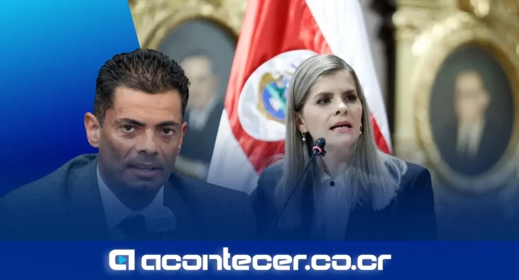 Laura Fernández Delgado, presidenta de Costa Rica, durante conferencia de prensa semanal