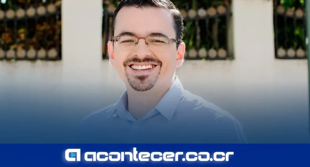 José María Villalta, diputado del Frente Amplio, durante una entrevista en la Asamblea Legislativa