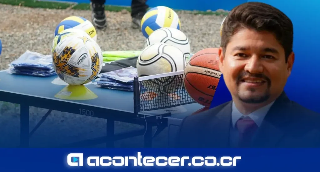 Jeffrey Umaña, Primer Caballero de Costa Rica, durante entrega de balones del programa Mi Primer Saque en un centro educativo de Guanacaste
