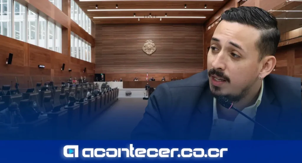 Ariel Robles Barrantes, exdiputado del Frente Amplio, en sesión legislativa