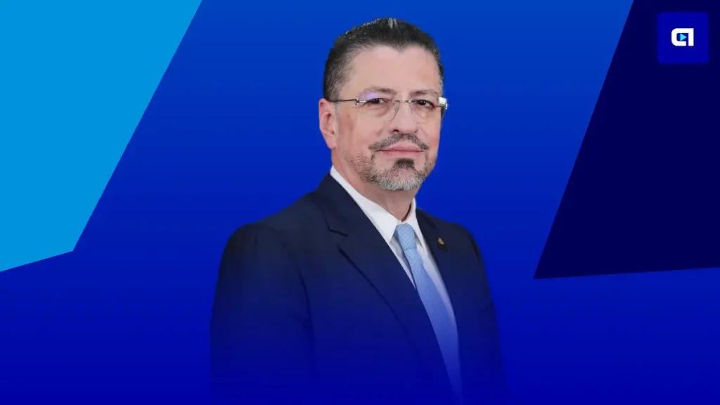 Rodrigo Chaves Robles, ministro de la Presidencia y Hacienda, durante conferencia de prensa del Consejo de Gobierno