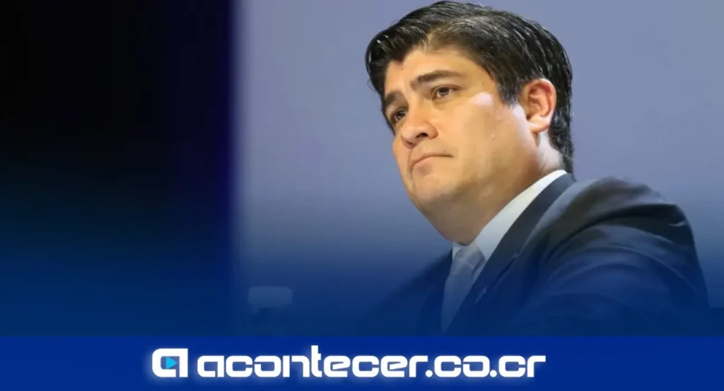 Carlos Alvarado Quesada, expresidente de Costa Rica, en un acto público