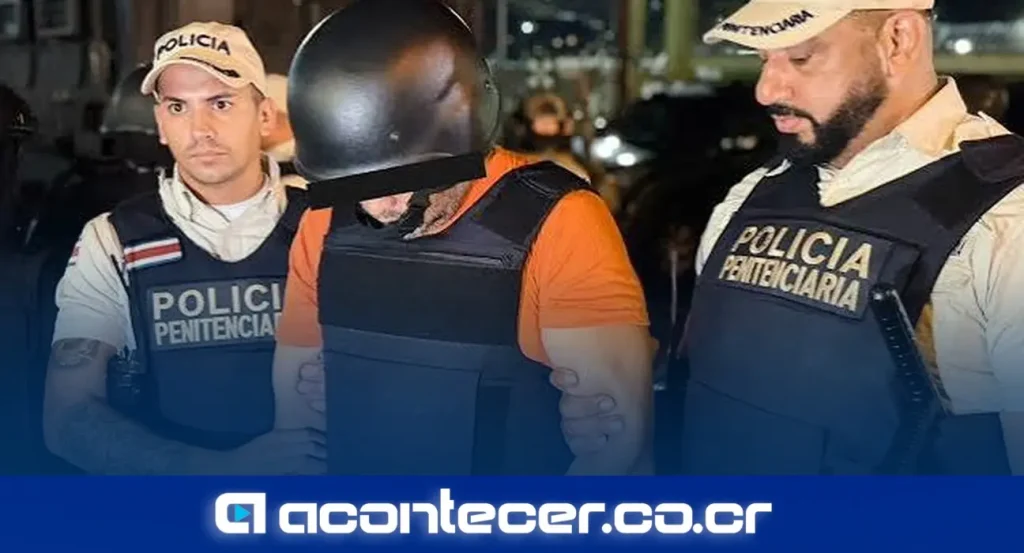 Operativo policial con vehículos blindados traslada a Alejandro Arias Monge, alias Diablo, a Tribunales de San José