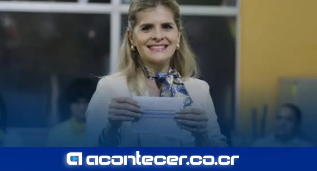 Laura Fernández Delgado, presidenta de Costa Rica, durante un acto oficial