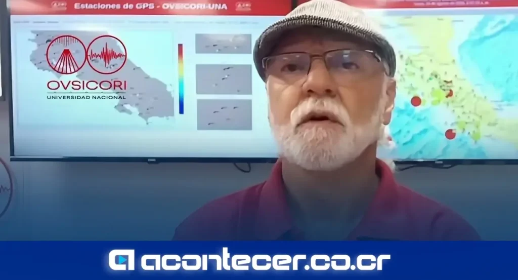Marino Protti, sismólogo del OVSICORI, en conferencia de prensa