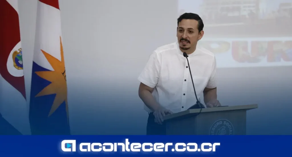 Ariel Robles, exdiputado costarricense, durante una intervención pública