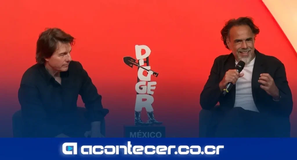 Alejandro González Iñárritu y Tom Cruise durante la conferencia de prensa de la película Digger en Ciudad de México