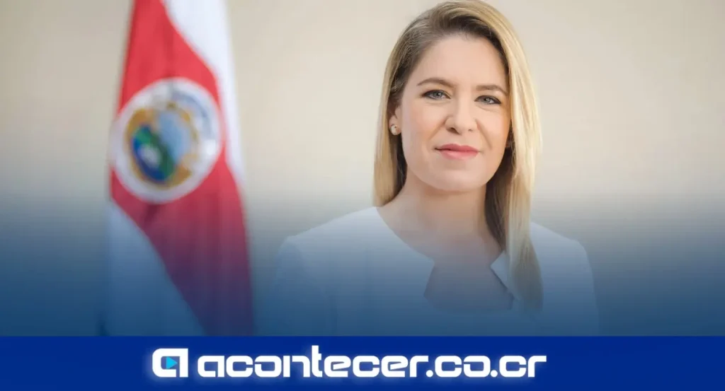 Claudia Dobles Camargo, diputada de la Coalición Agenda Ciudadana, durante su intervención sobre libertad de expresión en la Asamblea Legislativa