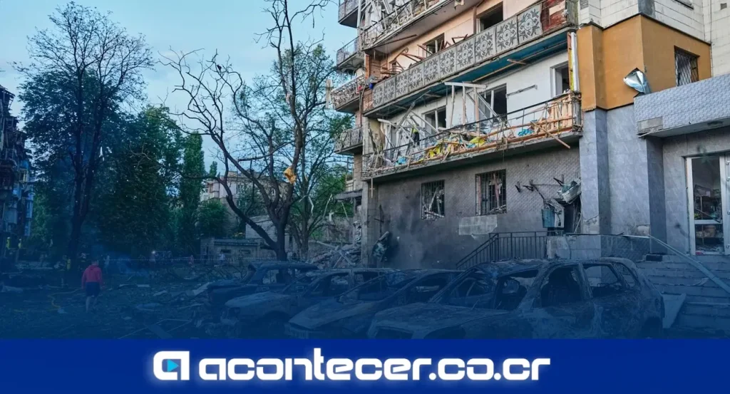 Civiles ucranianos en Oleshky comen hierba por hambre tras el bloqueo de Rusia