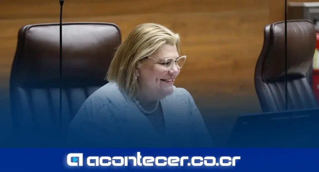 Diputada Kattia Calvo Cruz durante sesion legislativa en la Asamblea Legislativa de Costa Rica