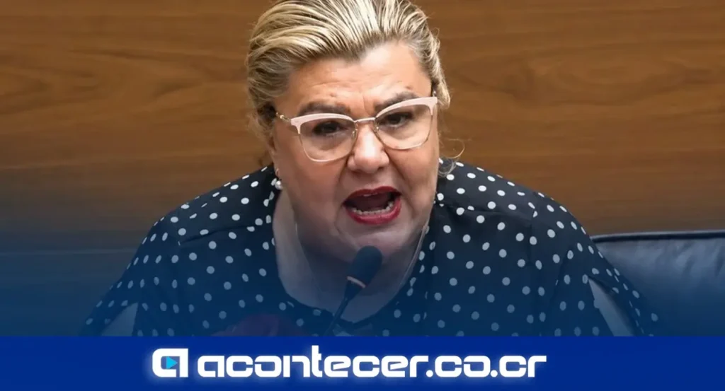 Diputada Kattia Calvo del Partido Pueblo Soberano durante declaraciones sobre estudiantes de la Universidad de Costa Rica